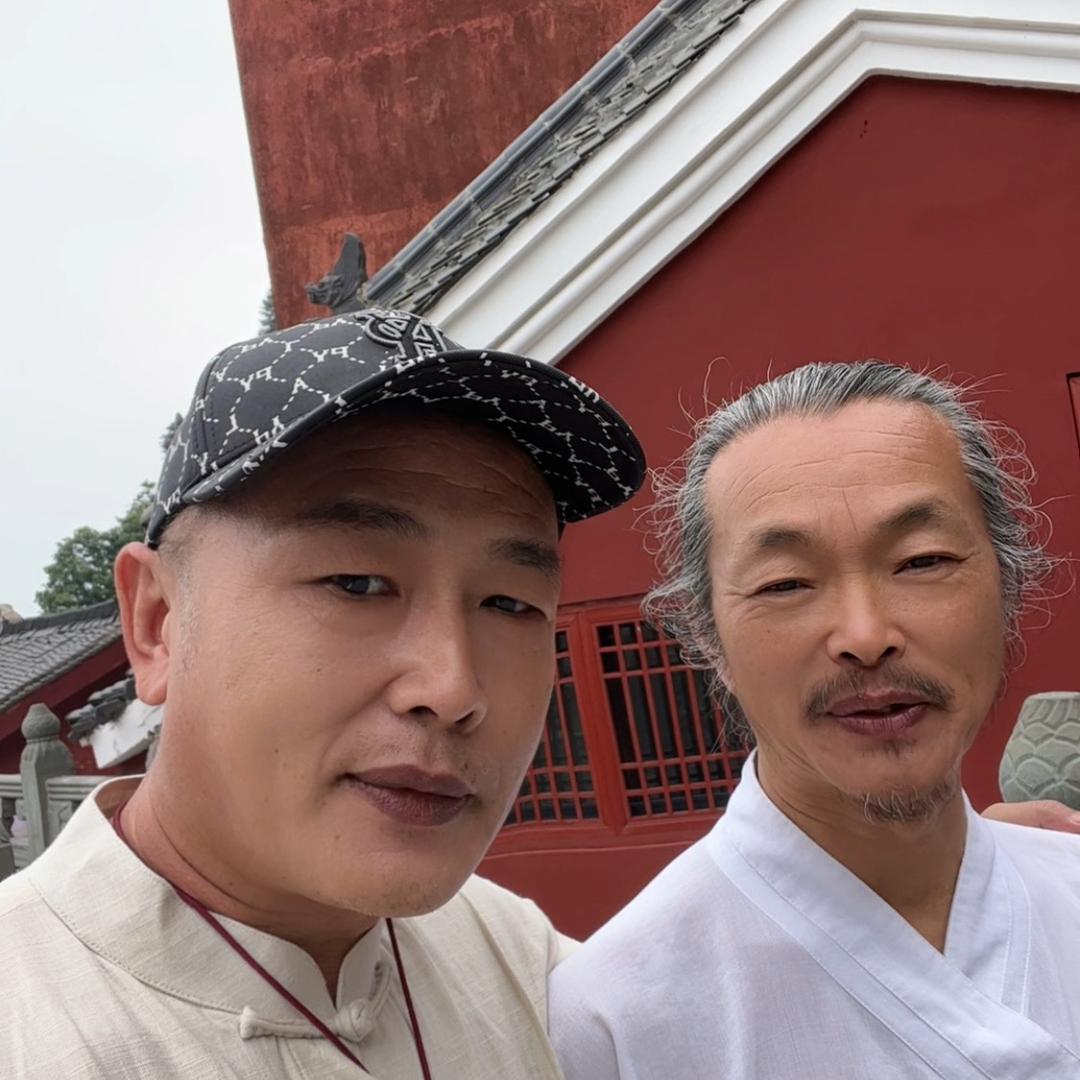 景皓先生