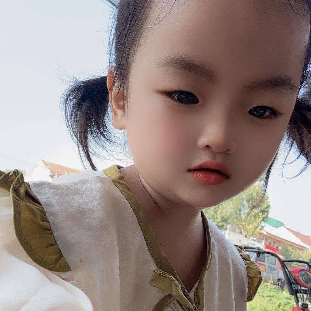彤彤