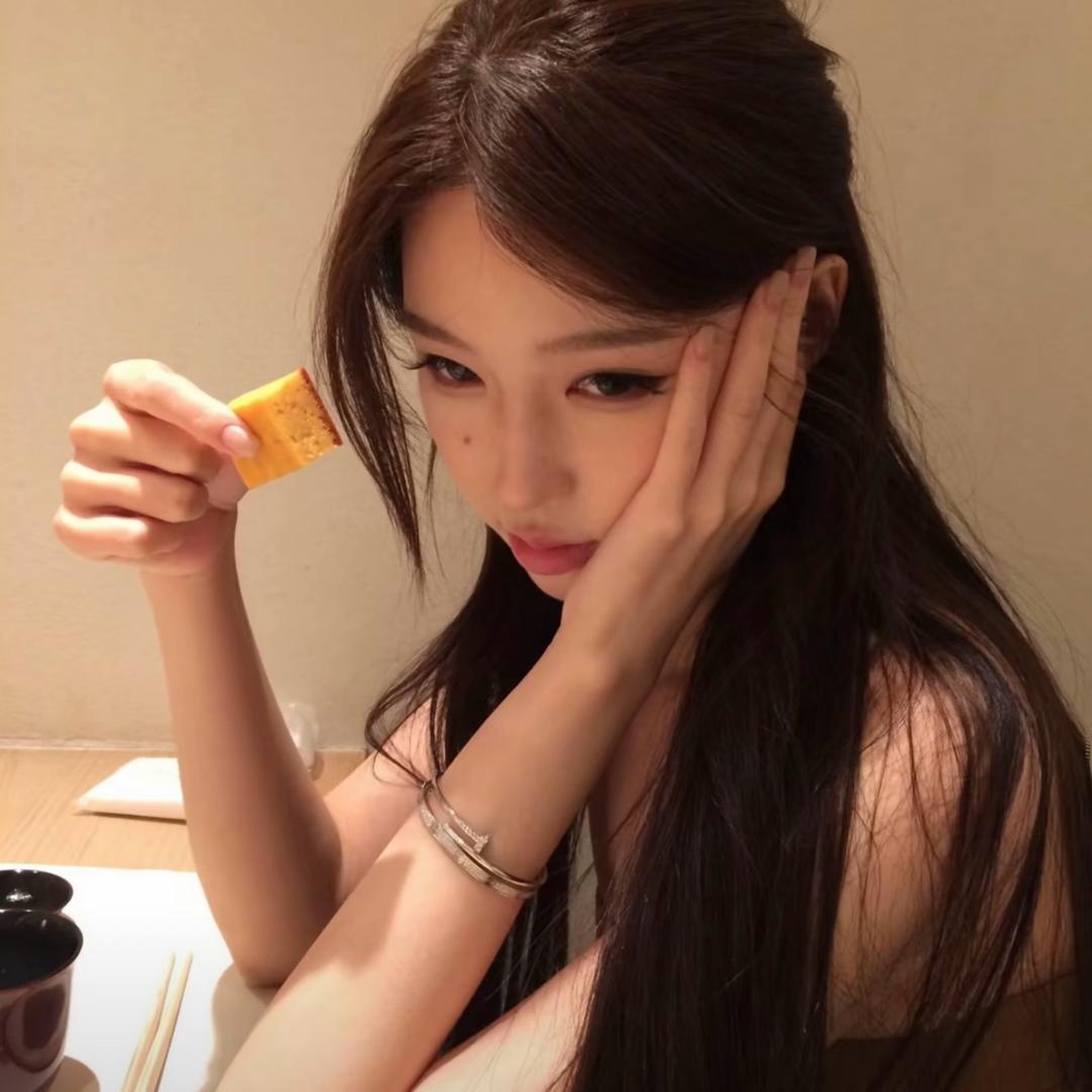 琳琳.