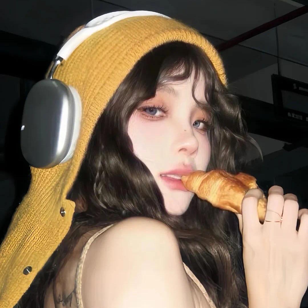 𝑻𝒂𝒚𝒍𝒐𝒓
