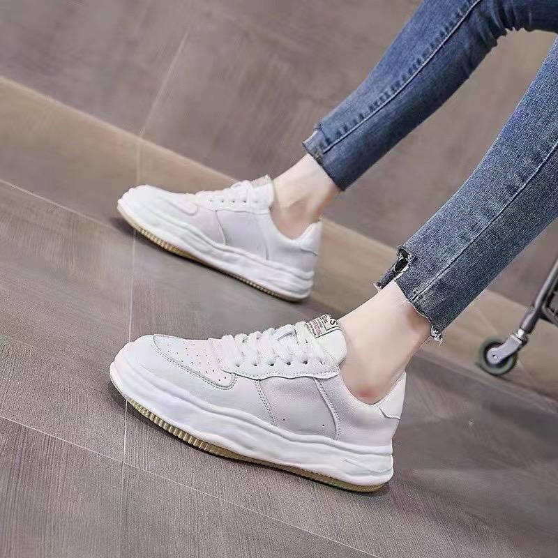 美艺达轻奢女鞋工厂店