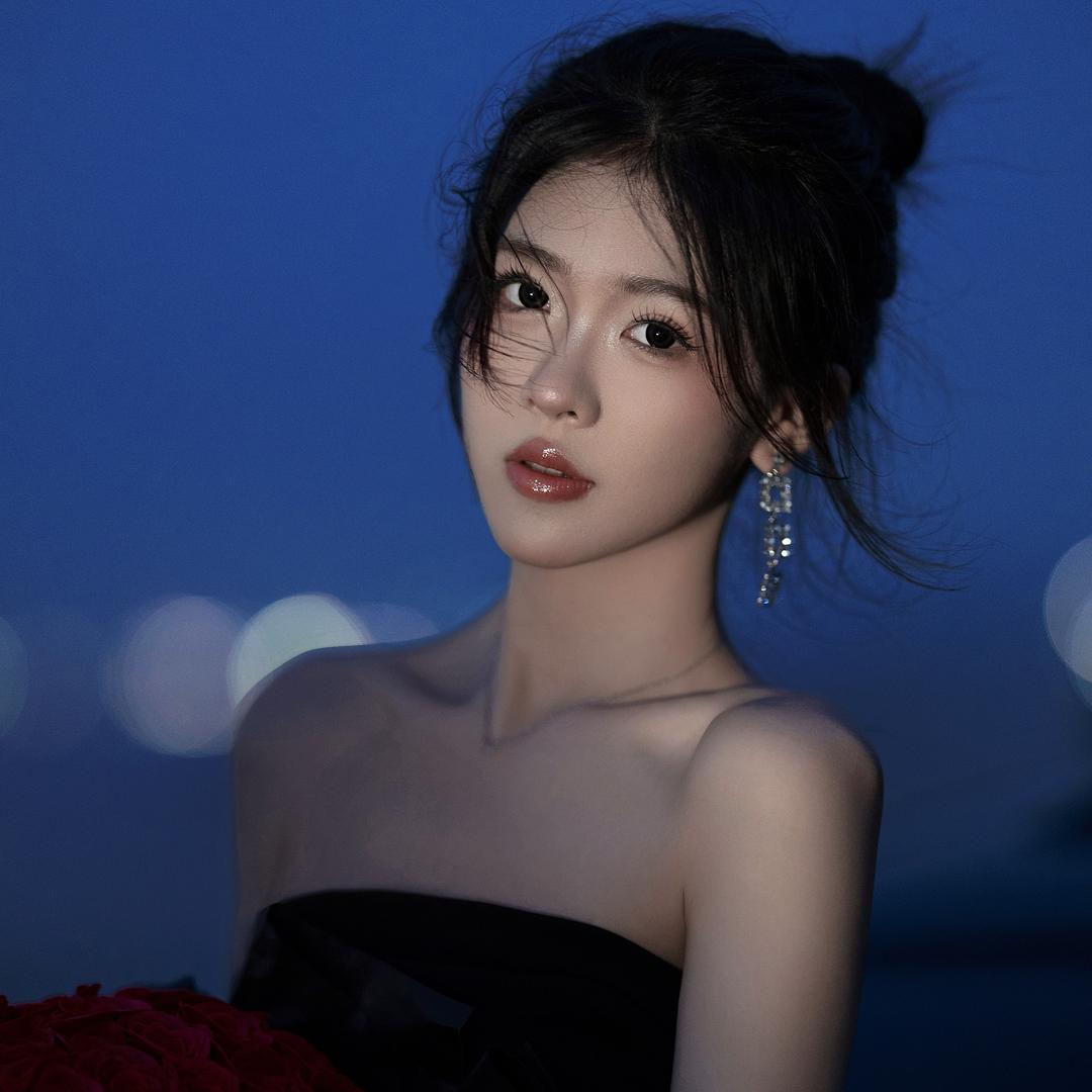 妍美眉（暴富吧