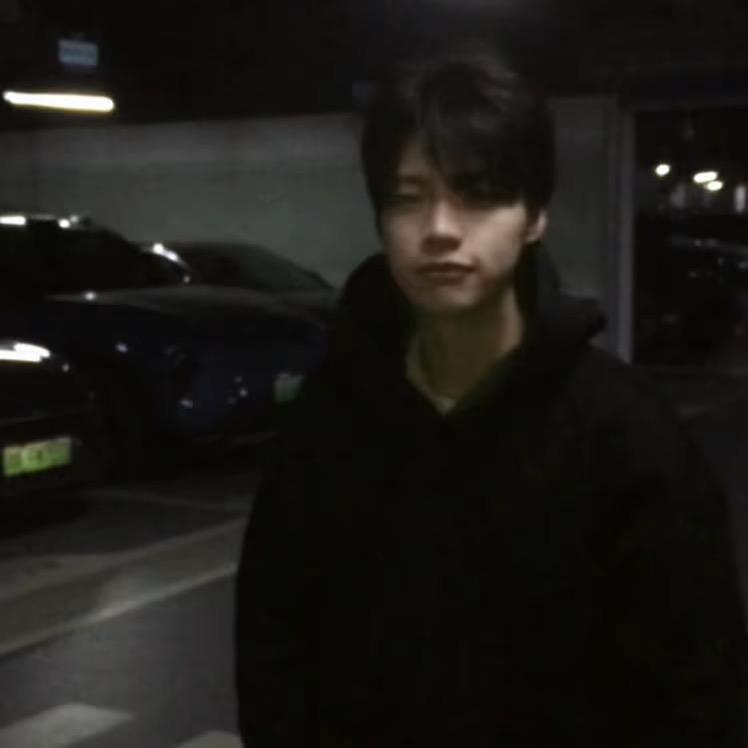 罗洛