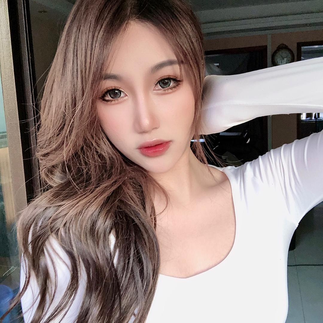 李可依依