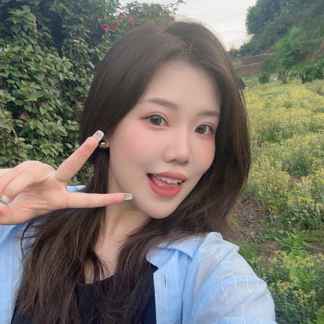爱看⚽️的芸妹妹