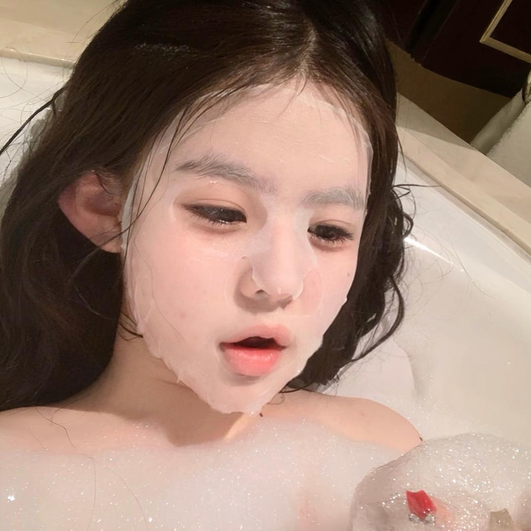 舒舒不要睡啦🍑