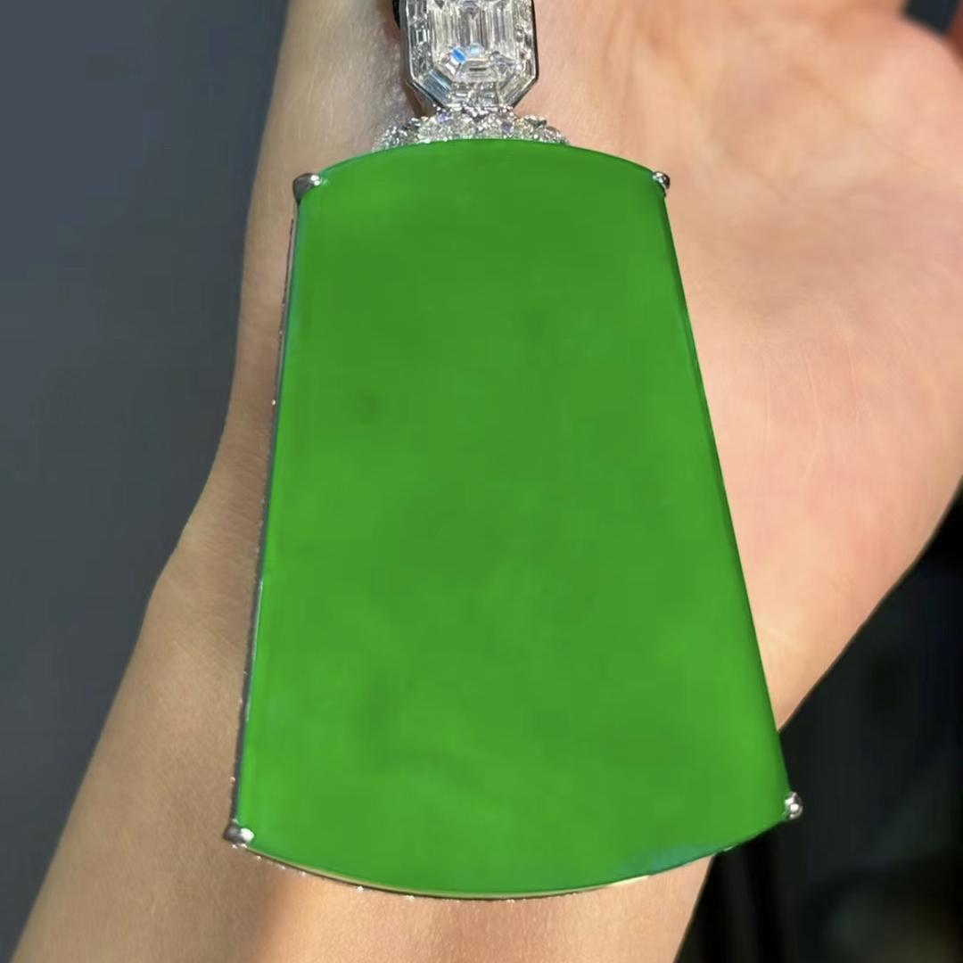 25924316733