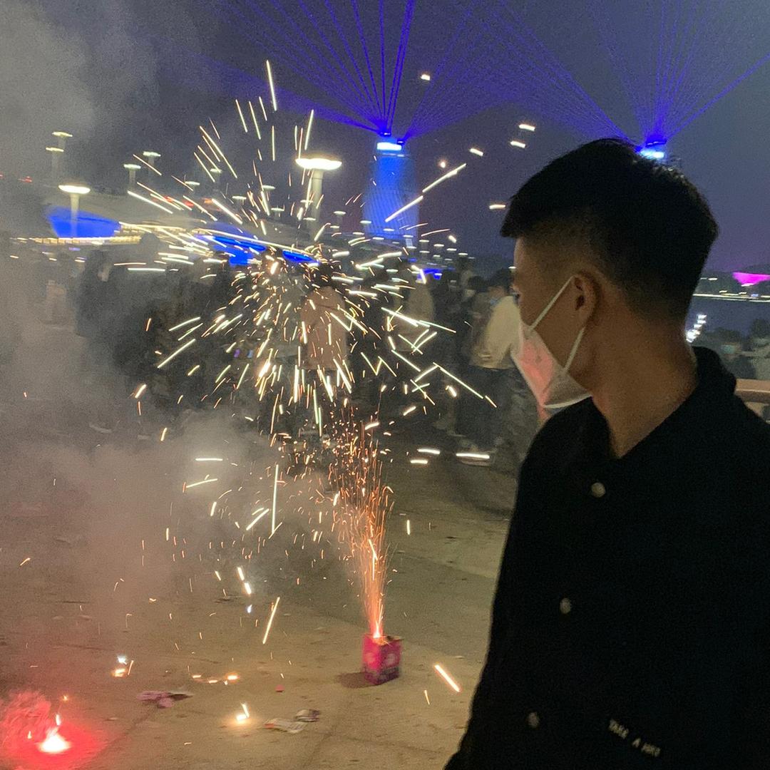 小陈._-_