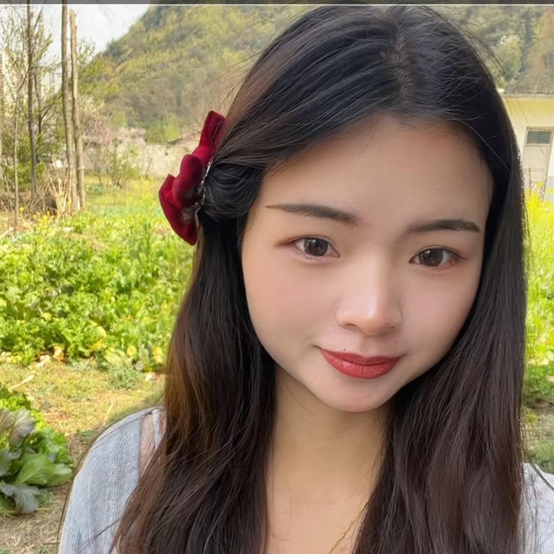 贵州春芽妹（贵州疯哥）小姨妹