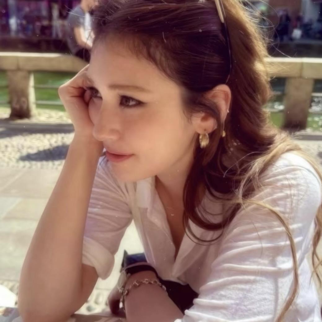 @Cecilia_