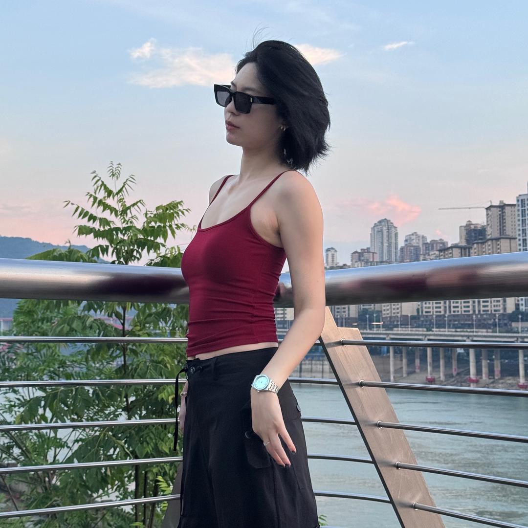 万人迷美背