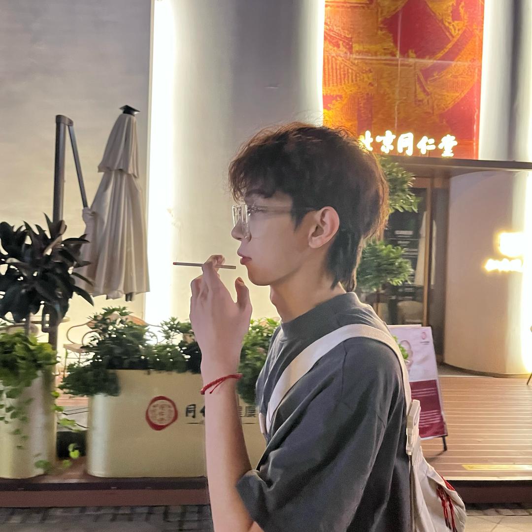 上班睡觉，下班睡觉