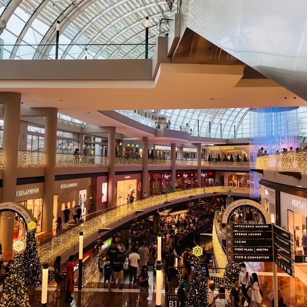 奥莱龙华折扣商行