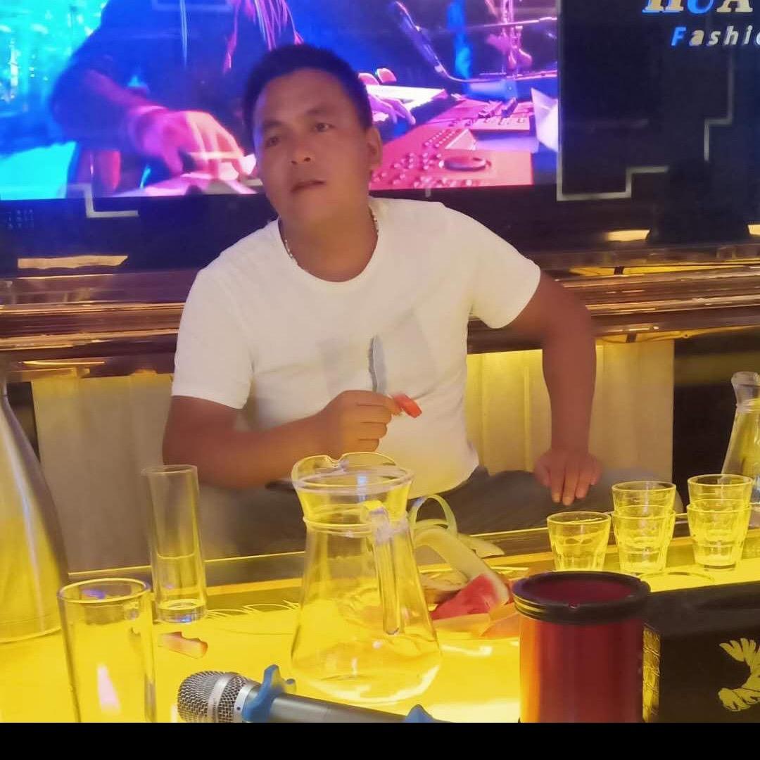 㿝卄