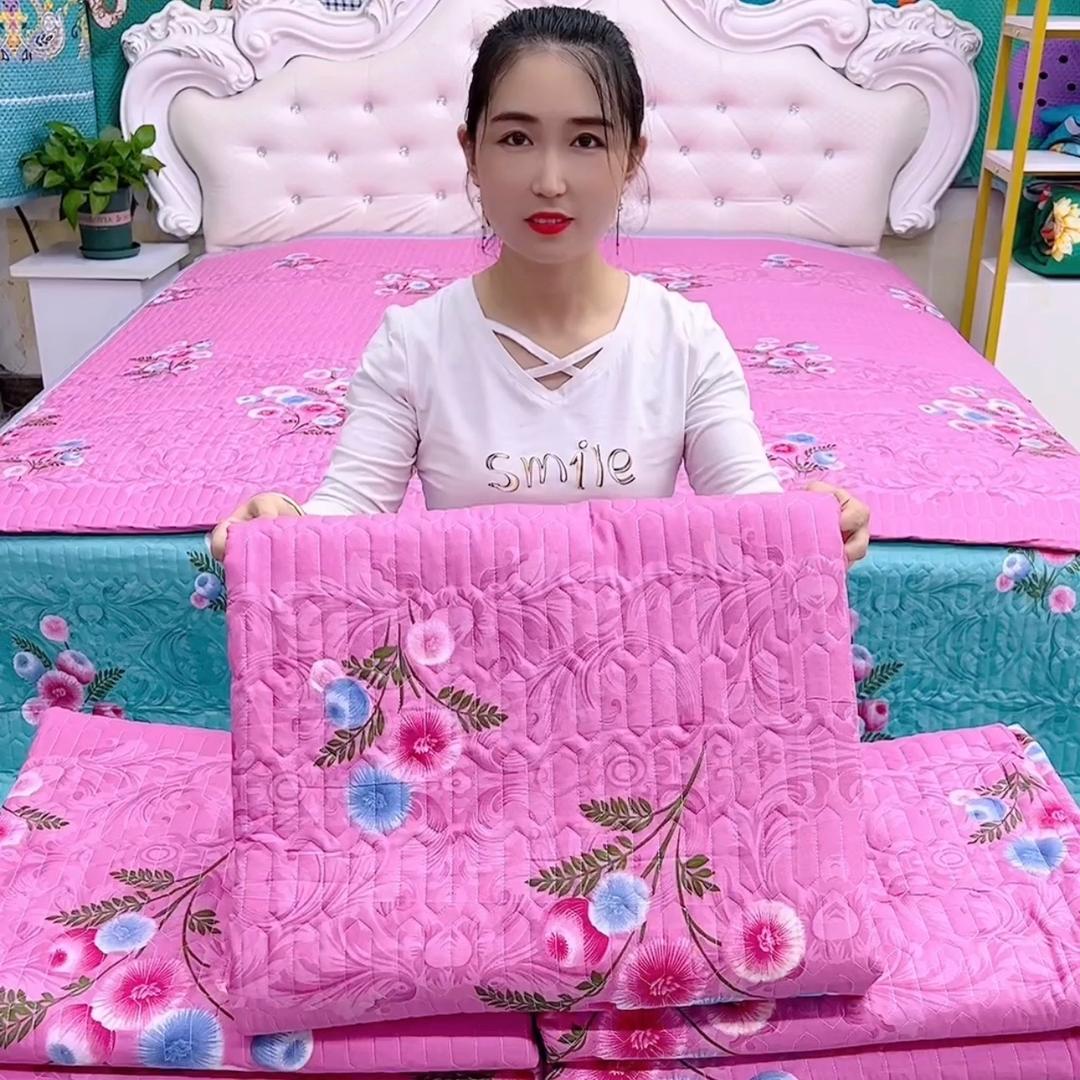 营月服装工厂店