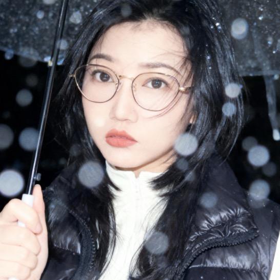 蔡文姬₍˄·͈༝·͈˄*₎◞ ̑̑