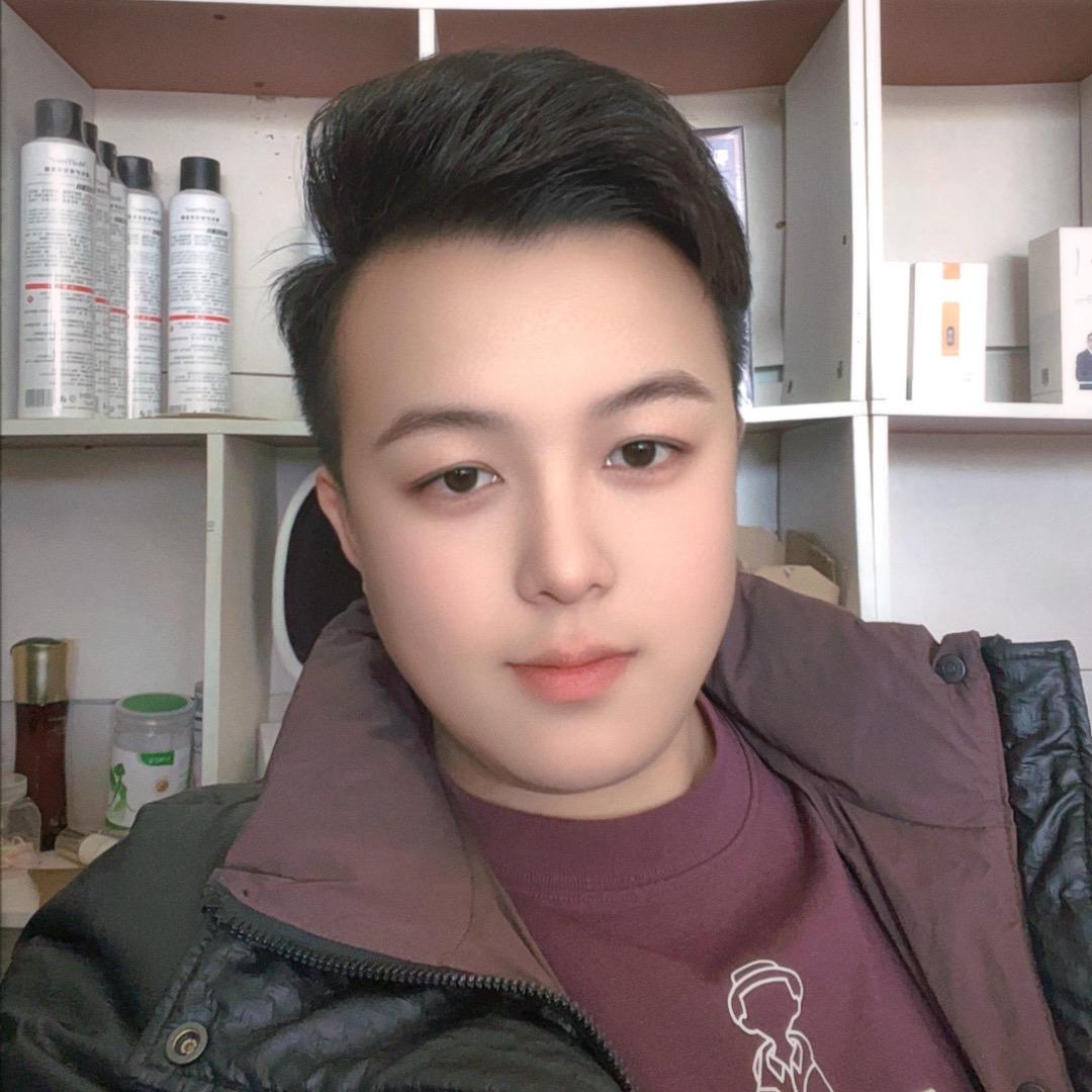 于都非常男女发型设计   刘贤