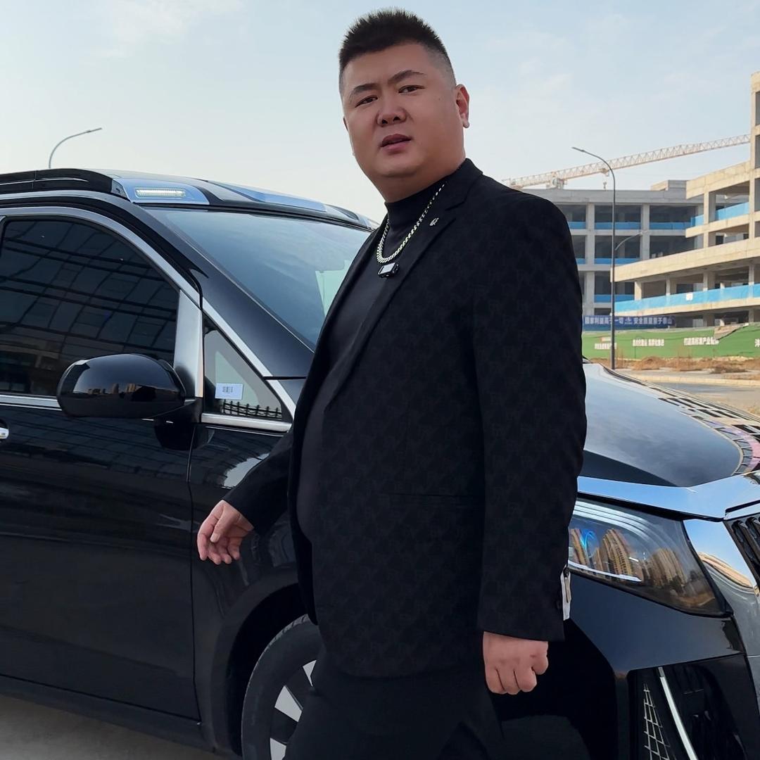 胖哥商务车