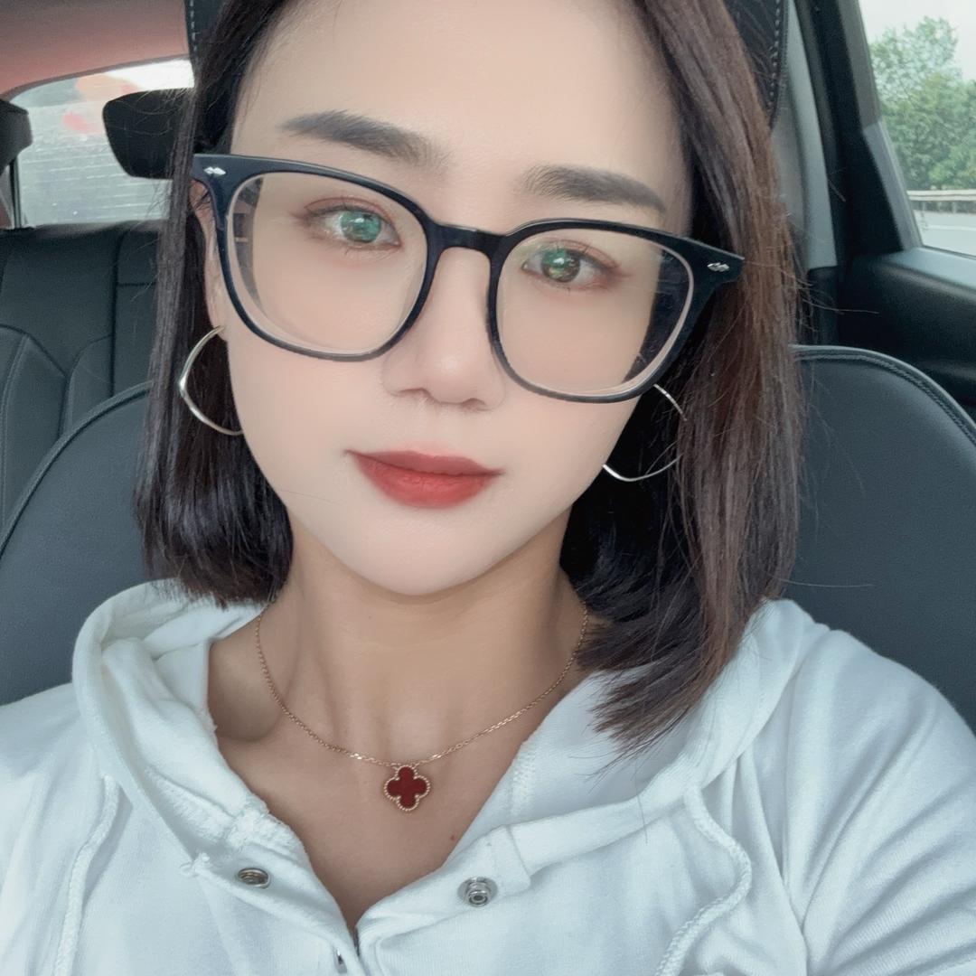 萧萧爱健身
