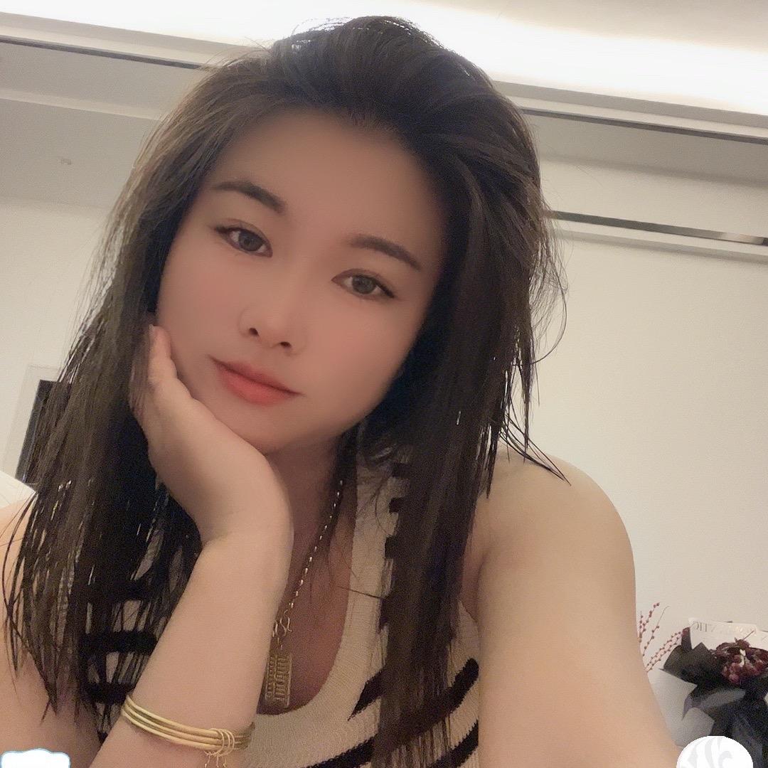 爱你不是🌺三两天🌷
