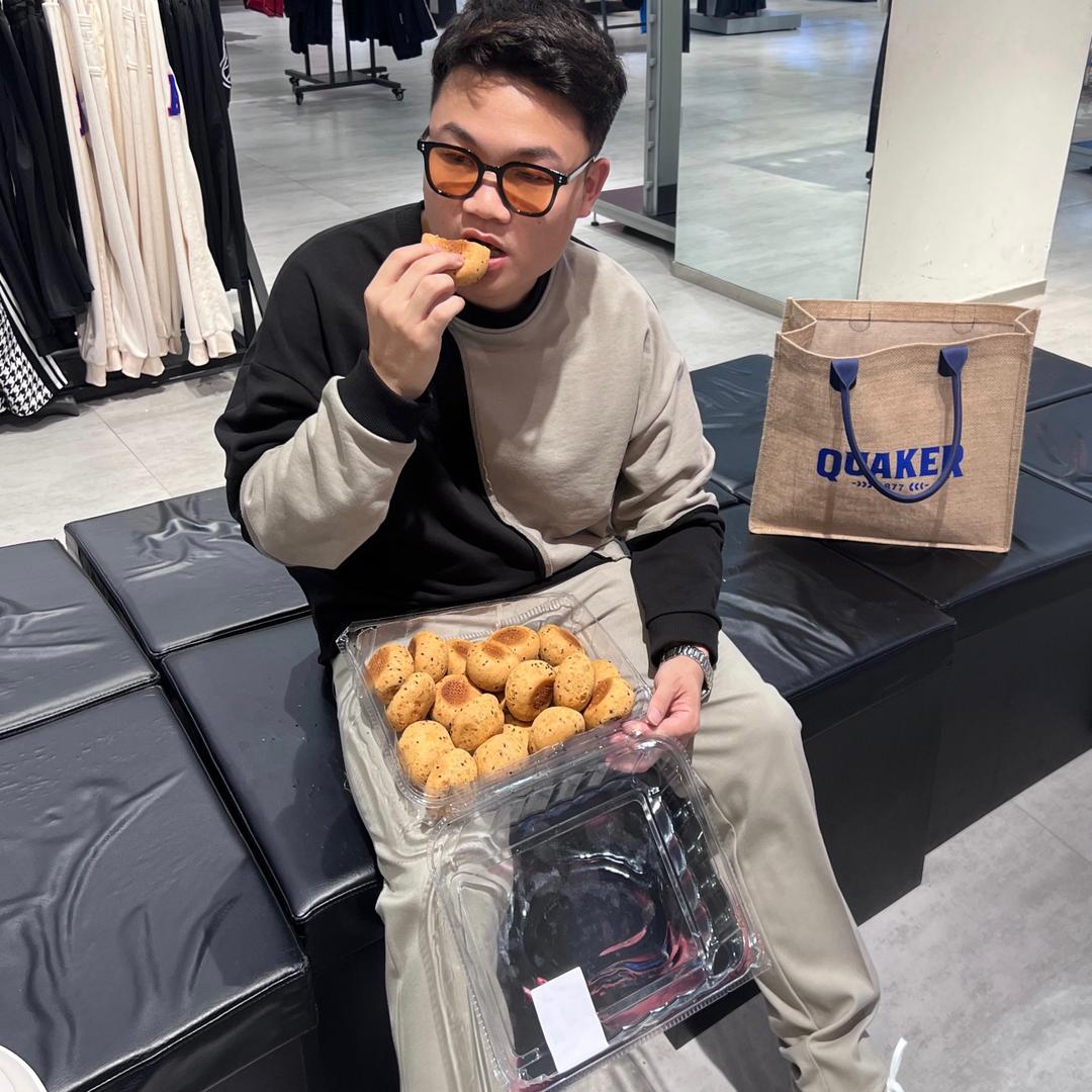 大鼻赣饭(直播团队)
