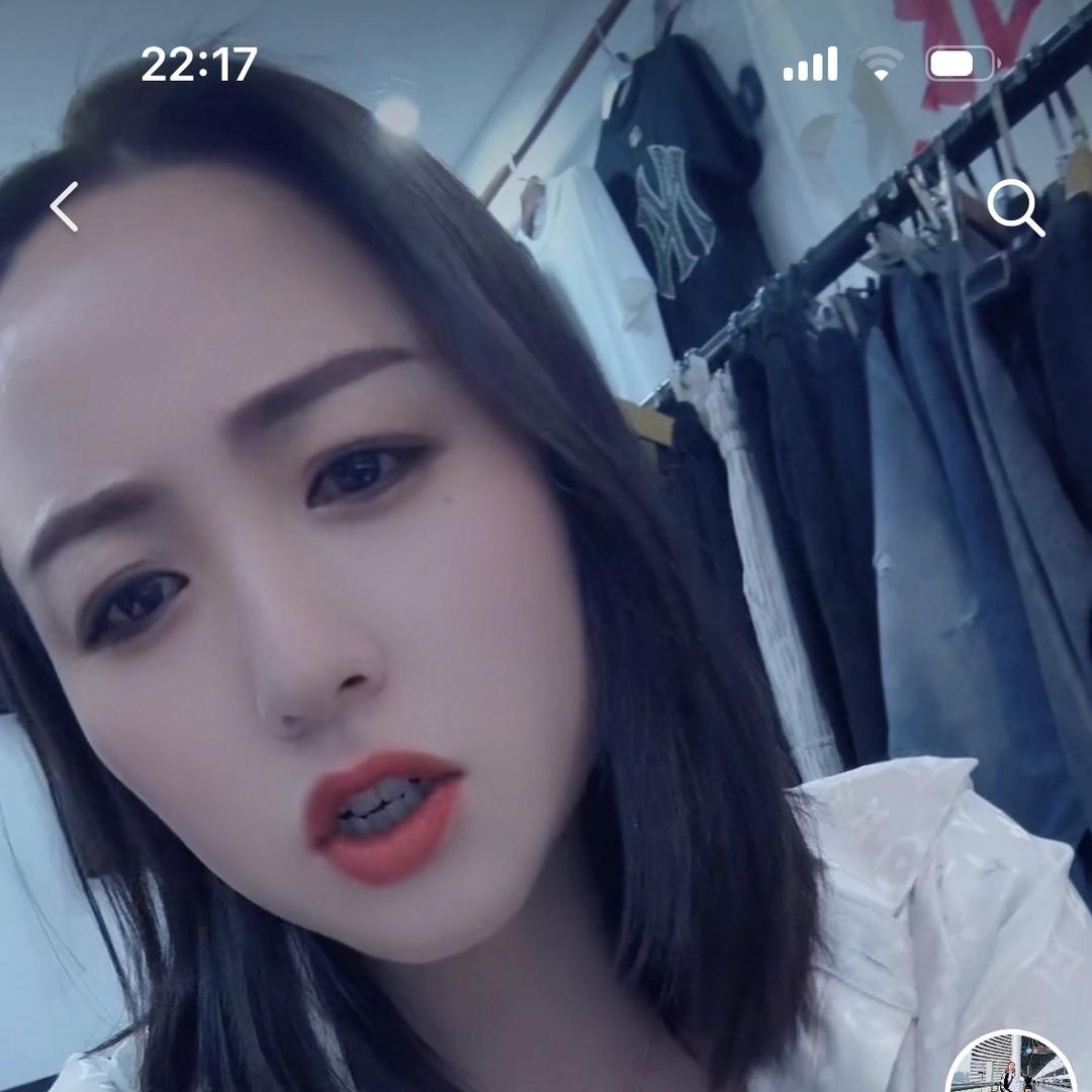 潮酷男装双姐