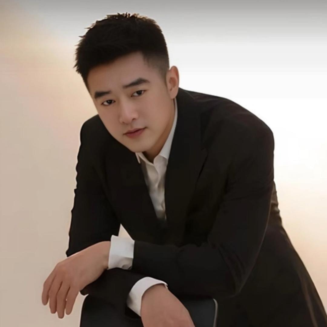 ༺李先生༻☞