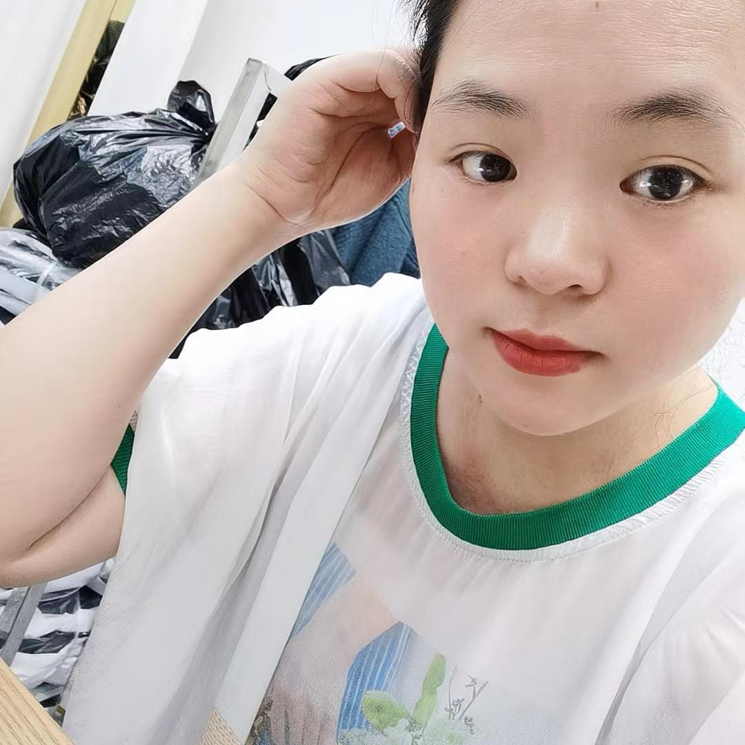 宝衣服饰商行