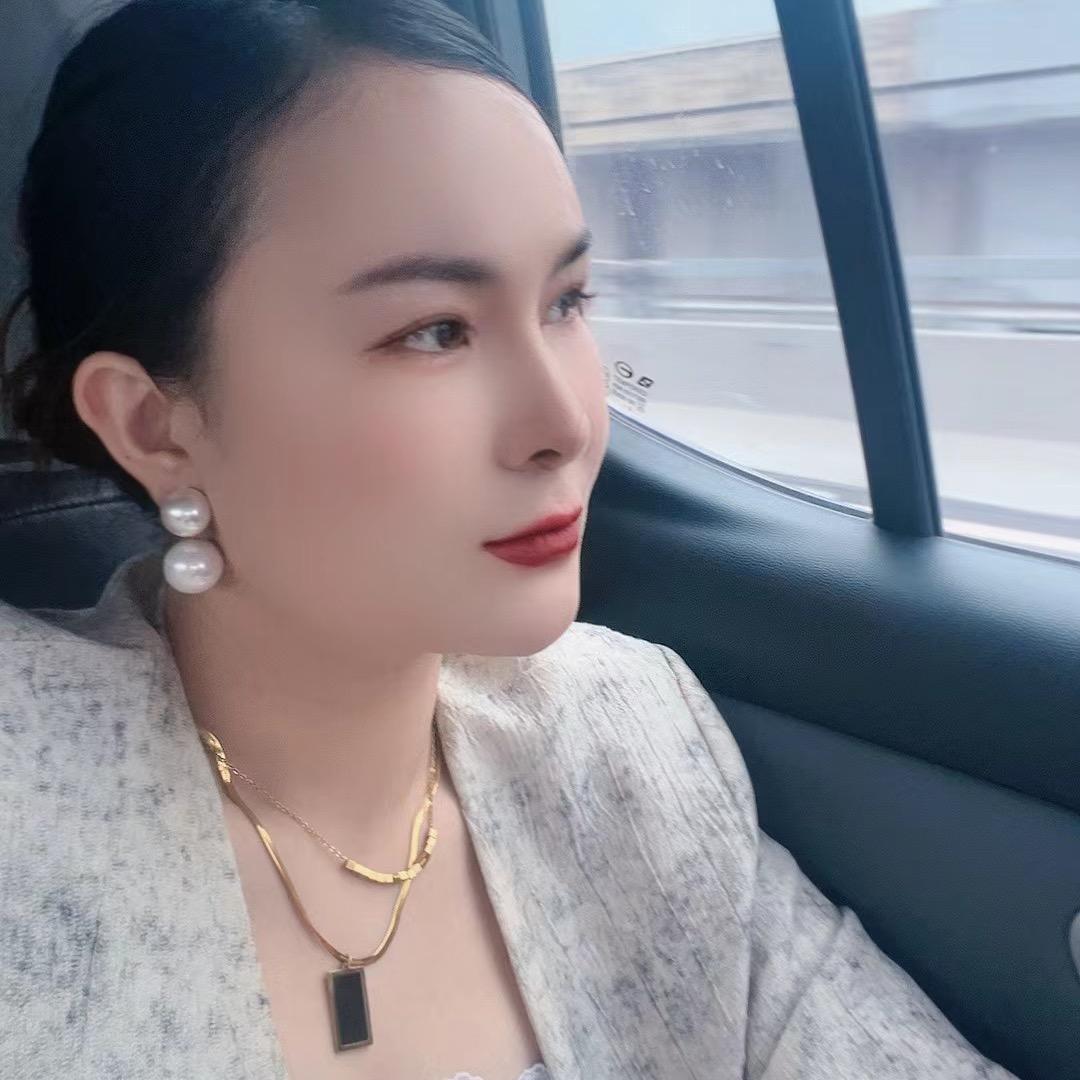 沫子美业嘉嘉