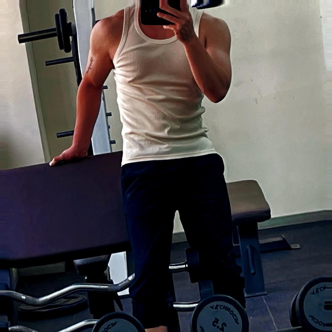 🌈临泉爱健身的苏木🌈