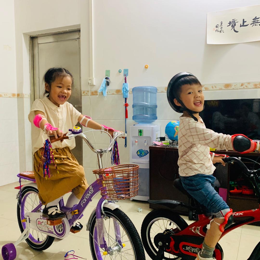 蕾小熙