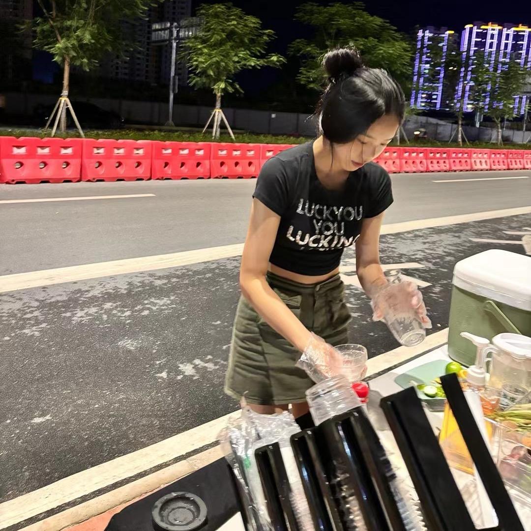 静姐摆摊日记（00后创业中）