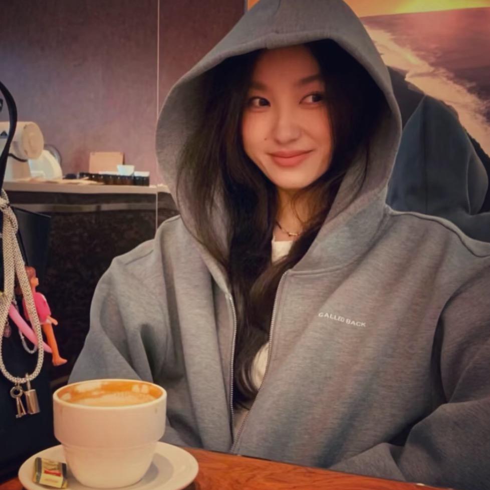 爱吃榴莲的小女孩👧🏻