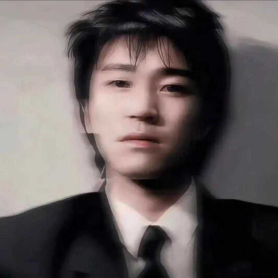 37°C•Man        ╭╯╲