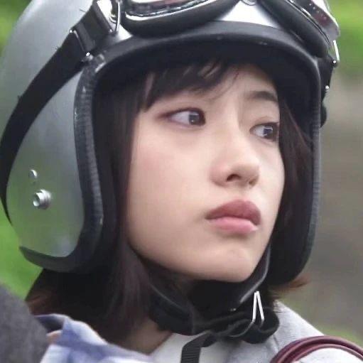 小咪🐳