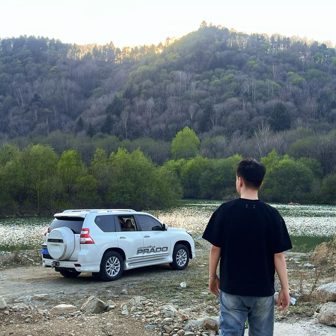 梁博玩球杆（杆至博远）