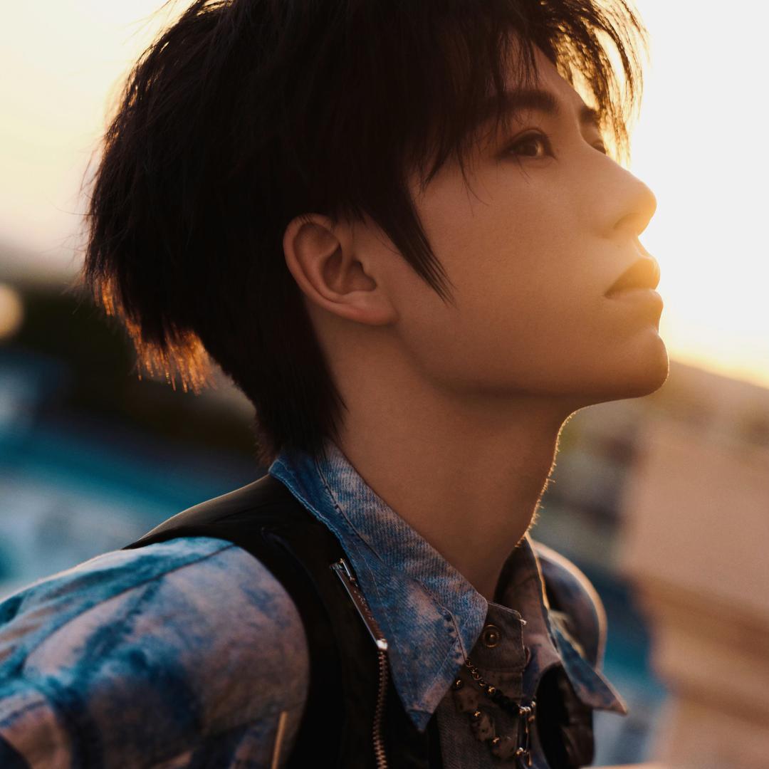 略略略。。。🍍