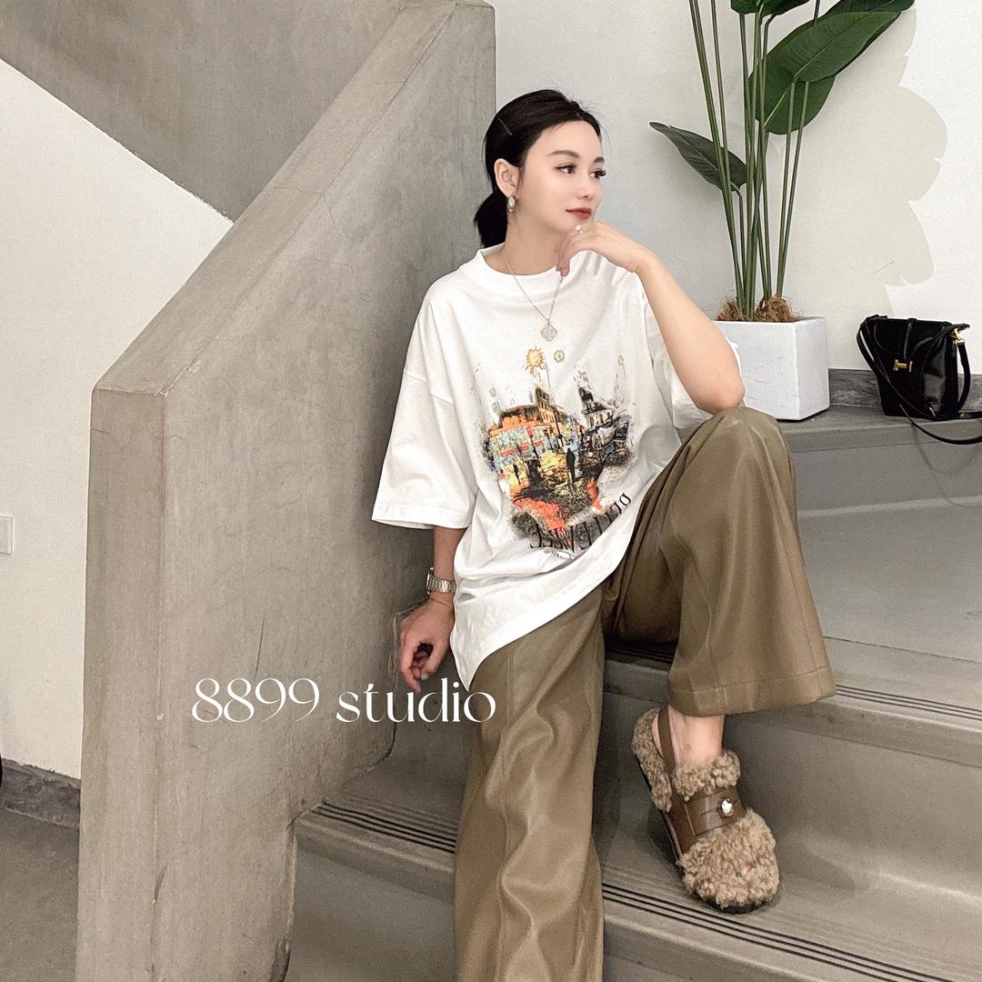 8899设计师女装集合店