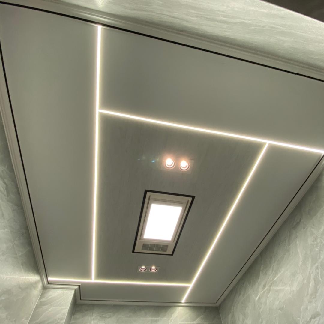 集成吊顶三人行