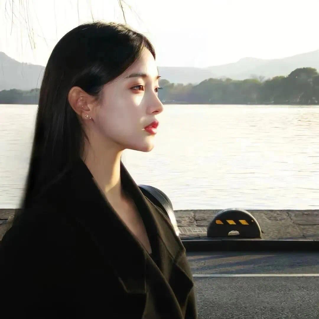 峡谷林品如