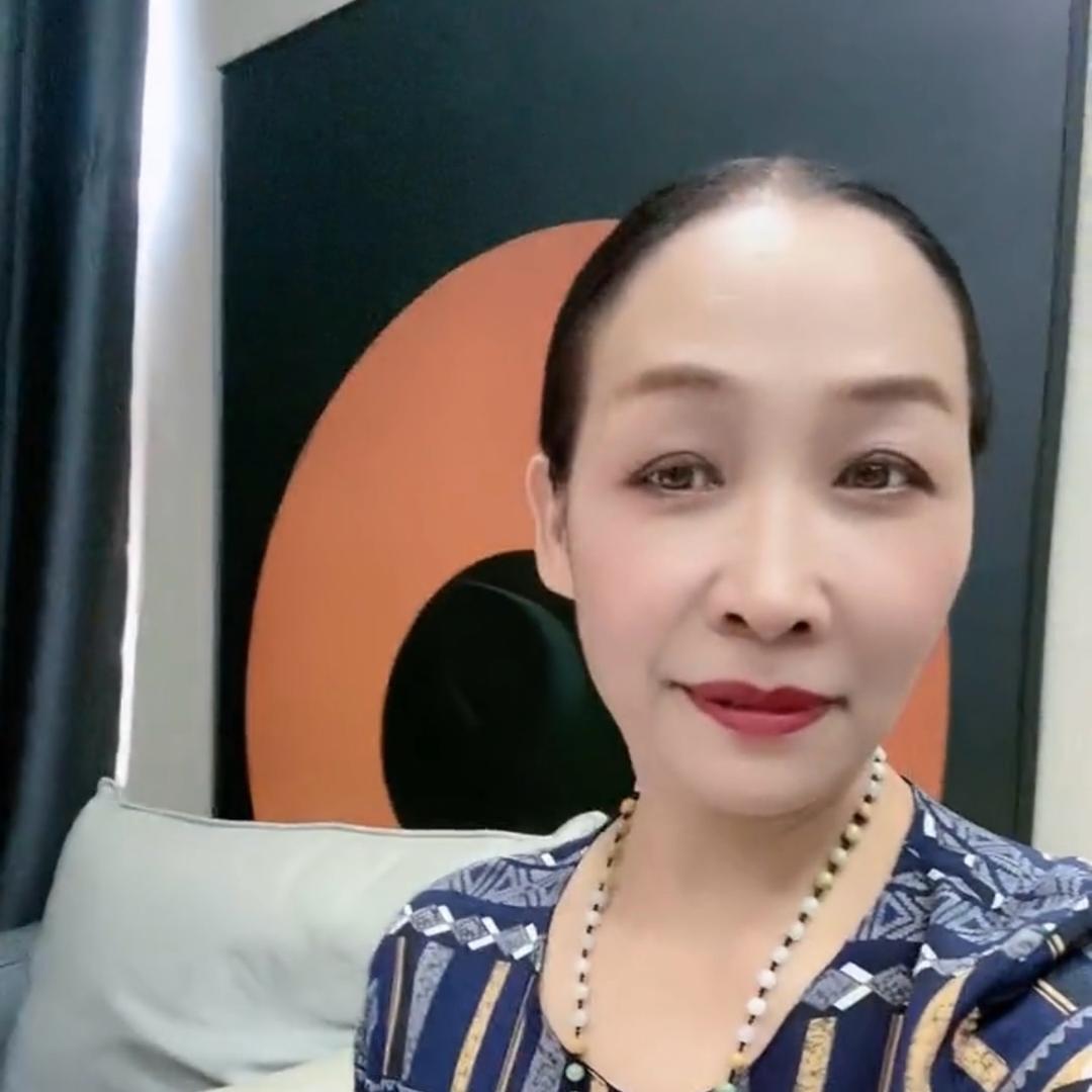 @小霞