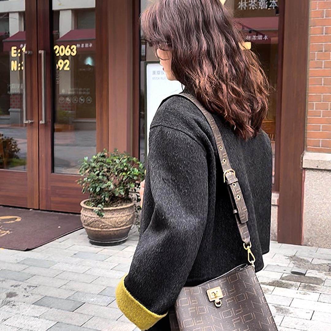 晨汐女装工厂店