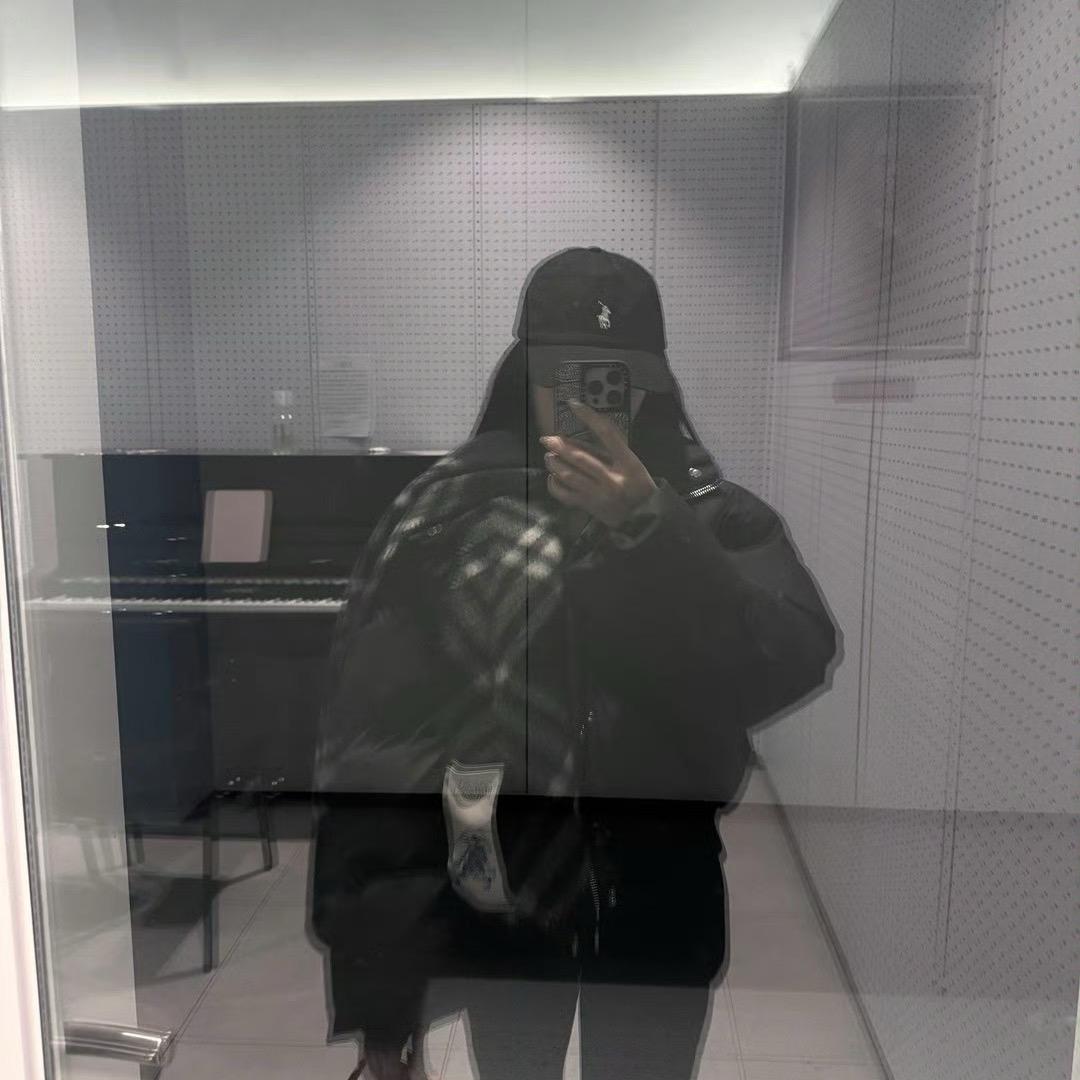 熊熊🐻.