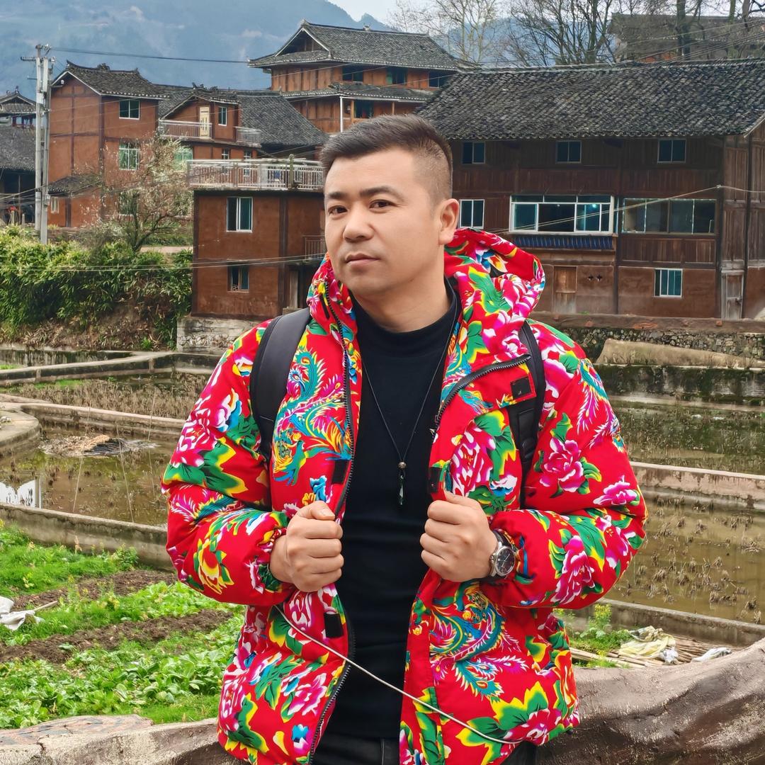 崔崔走中国