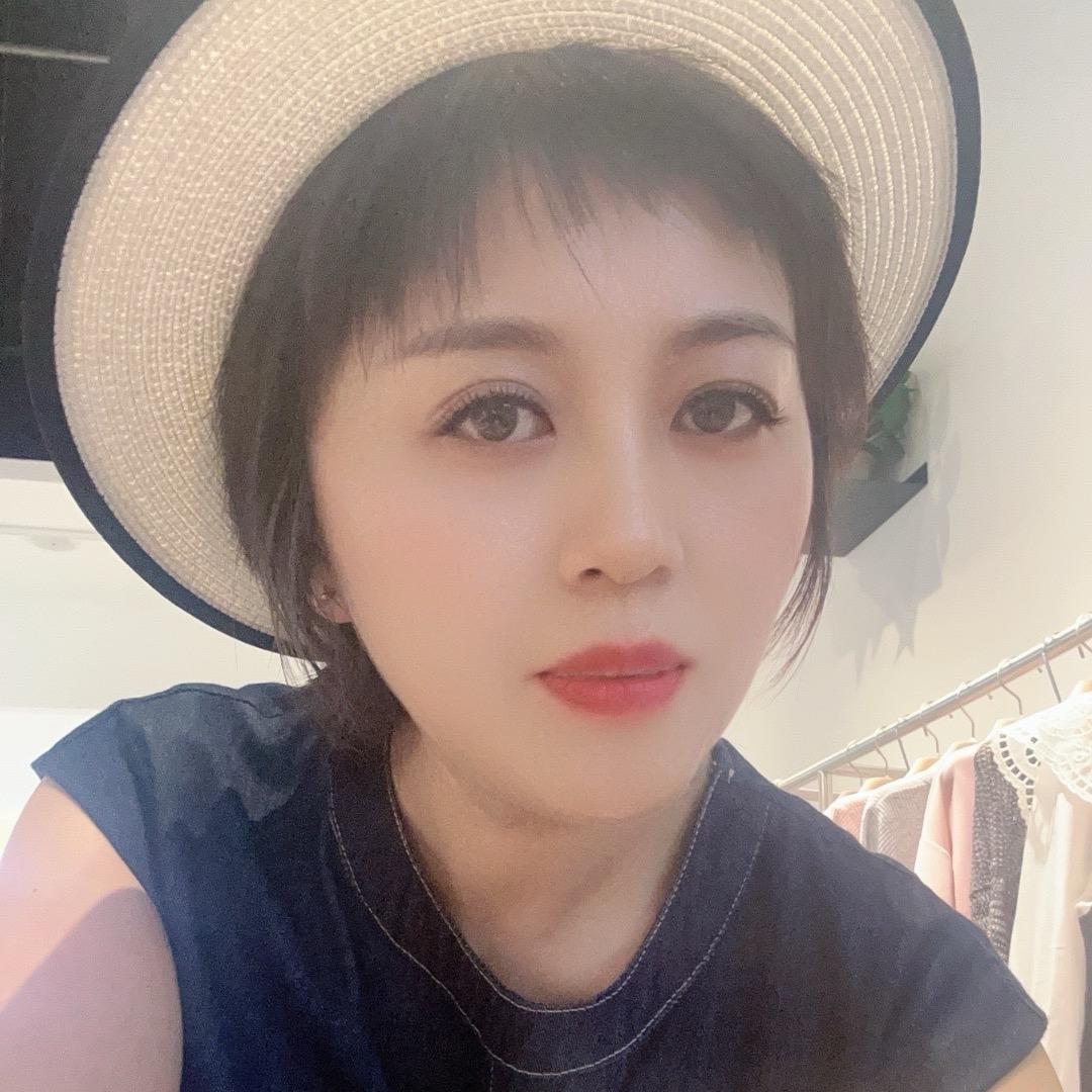 在攀枝花卖女装的娟子