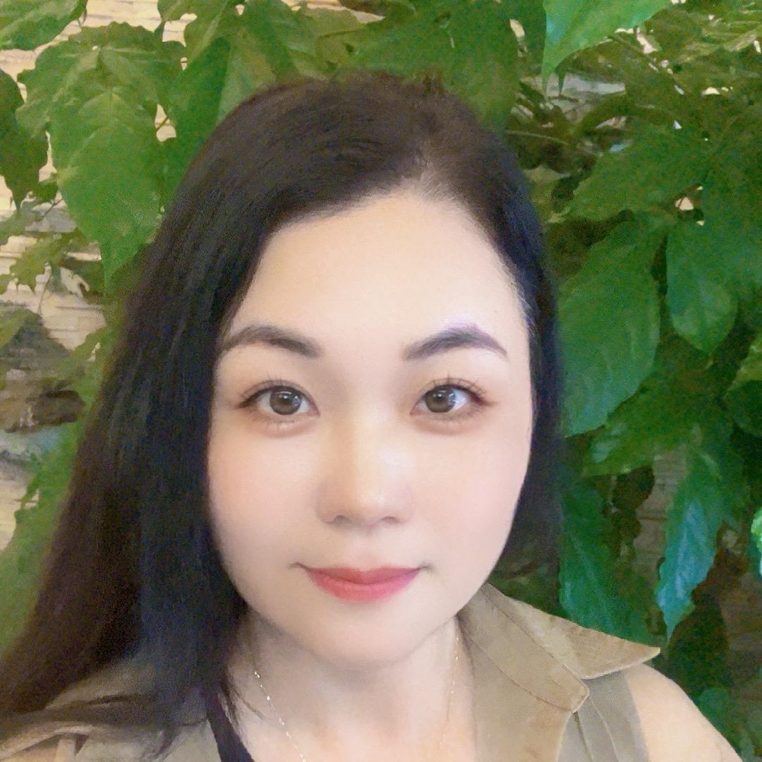 黄总. (莲)