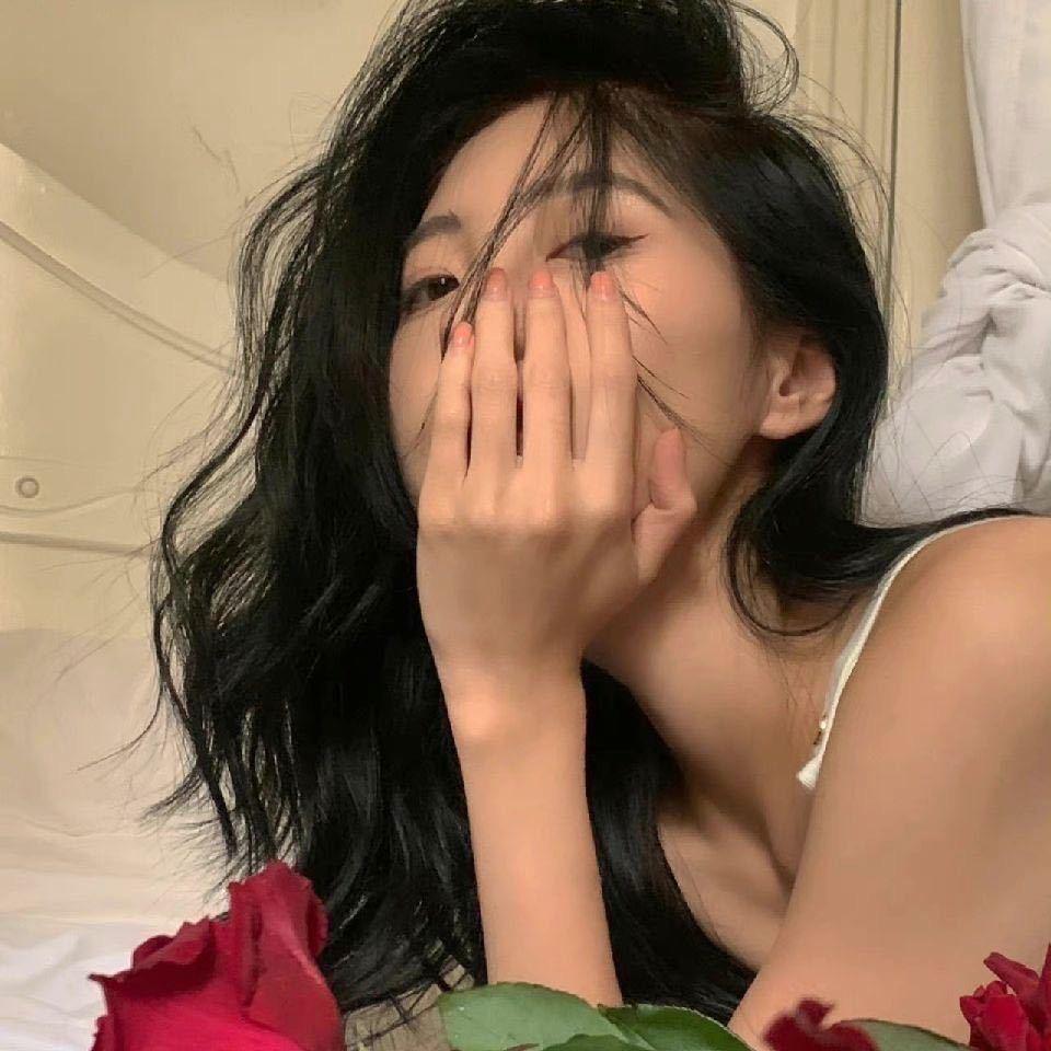 爱笑的小傻瓜吖