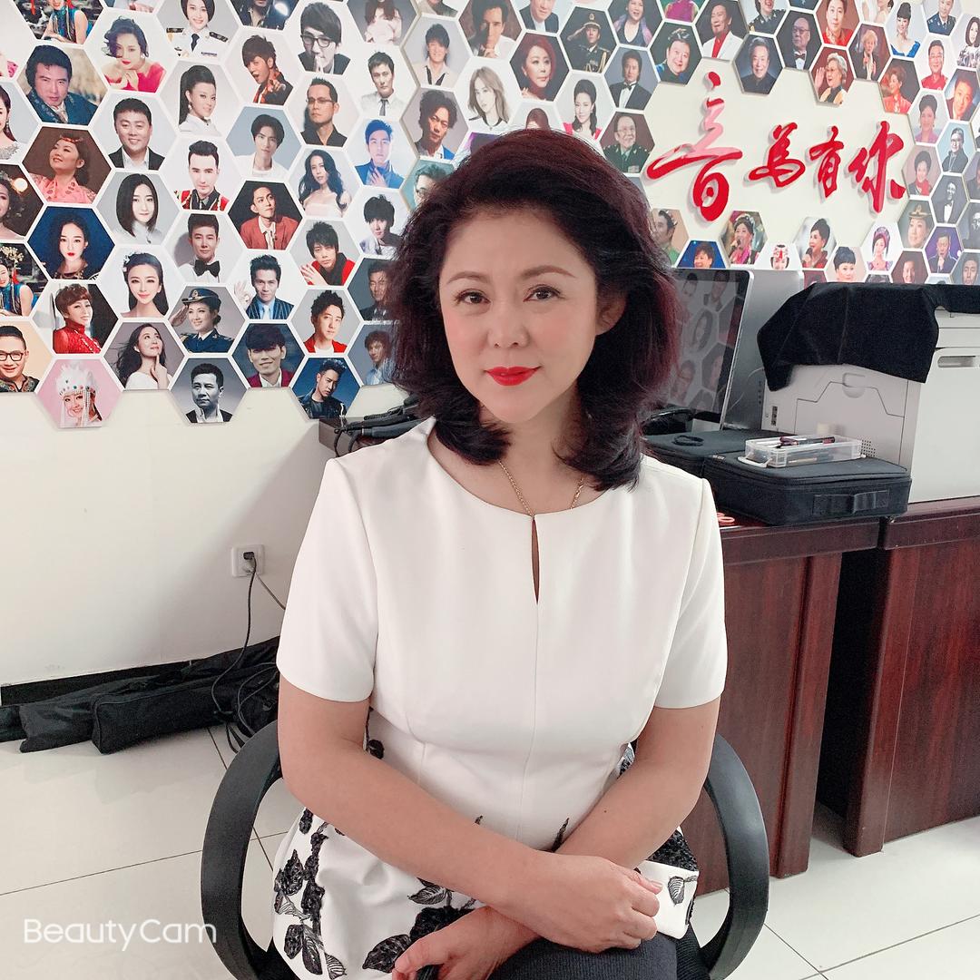 李焱导演