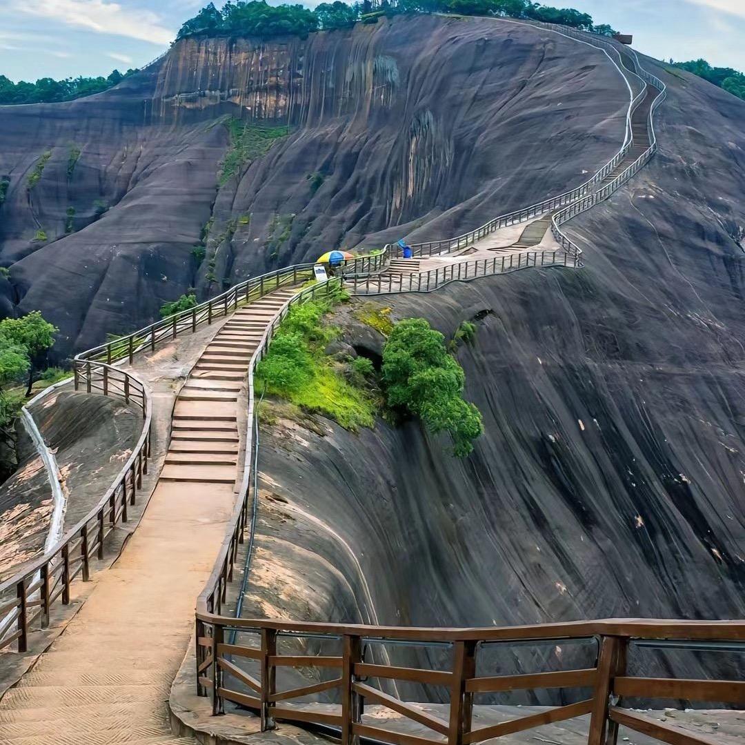 蕾景航拍