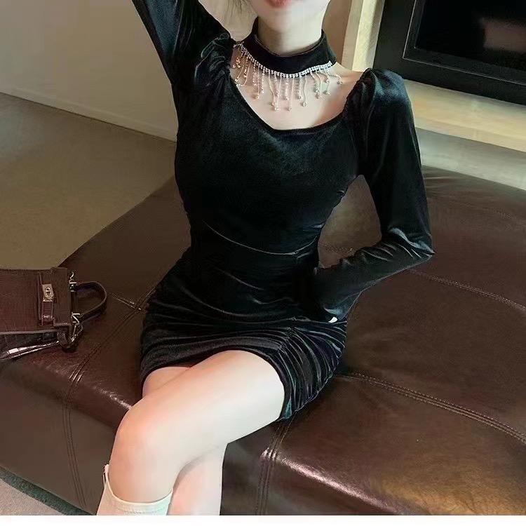 岳池县俏魅服装店